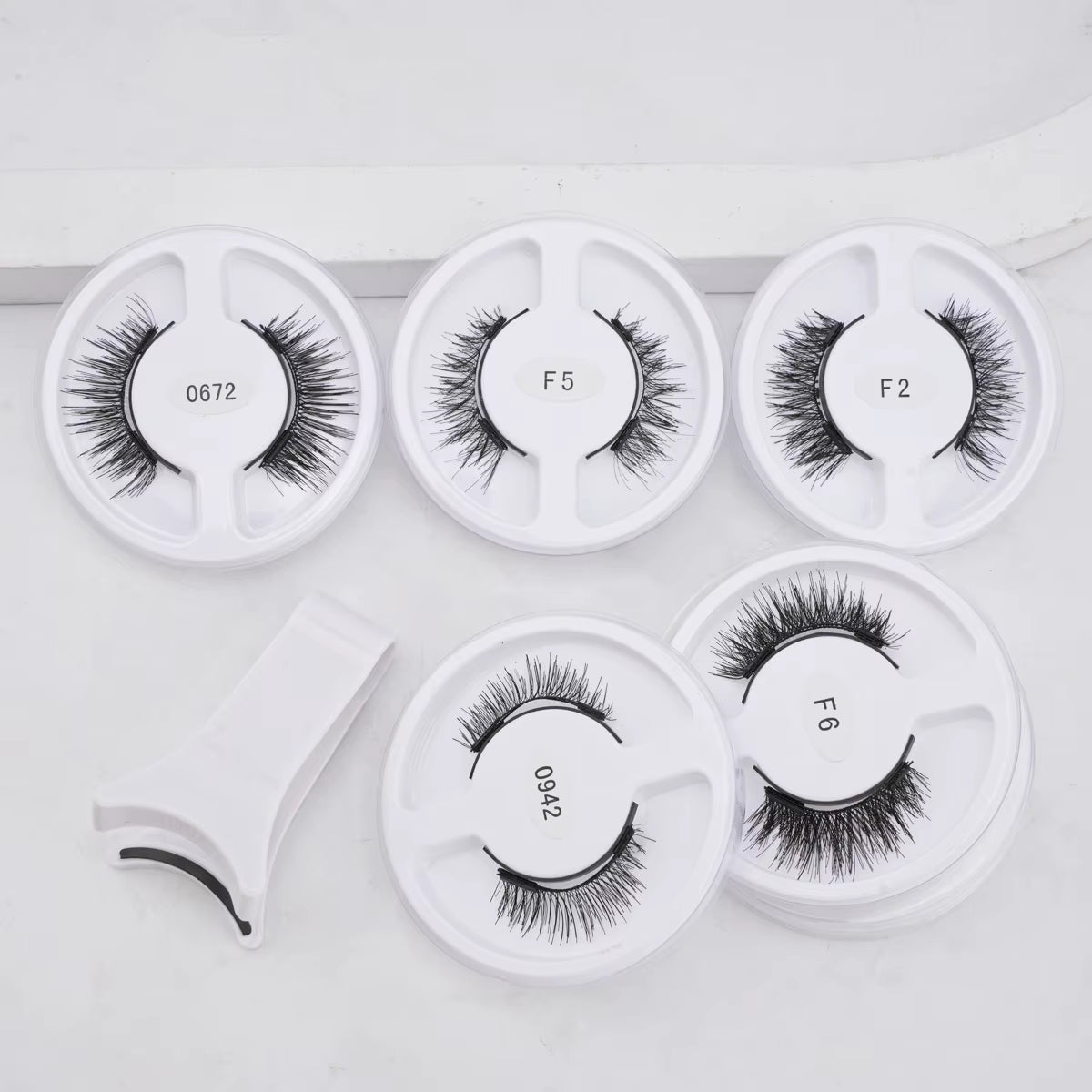 Elevate Your Look with Our Wholesale Reusable Magnetic False Eyelashes - 5 Pairs Magnetic Eyelash Kit with Tweezers for Stunning Makeup Styles